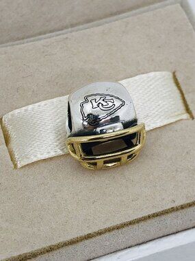 ✨🔥Pandora Kansas City Chiefs NFL Exclusive Dangle Charm